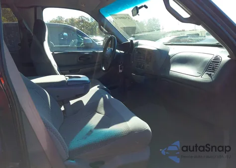 2000 Ford F-150 Work Series/Xl/Xlt from USA, damaged, VIN 1FTZX1720YNA81953